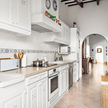 Bini Yaya 8 - Cap Den Font Sant Lluis